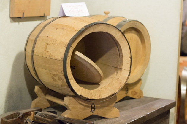 Only smooth wood can be used for barrels