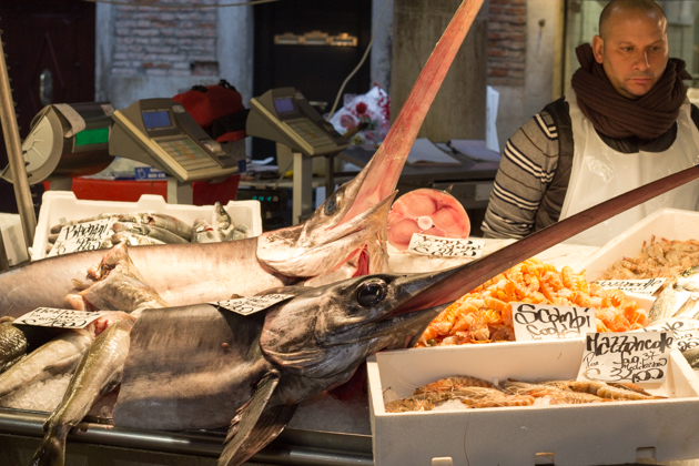 Amazing seafood displays at the market