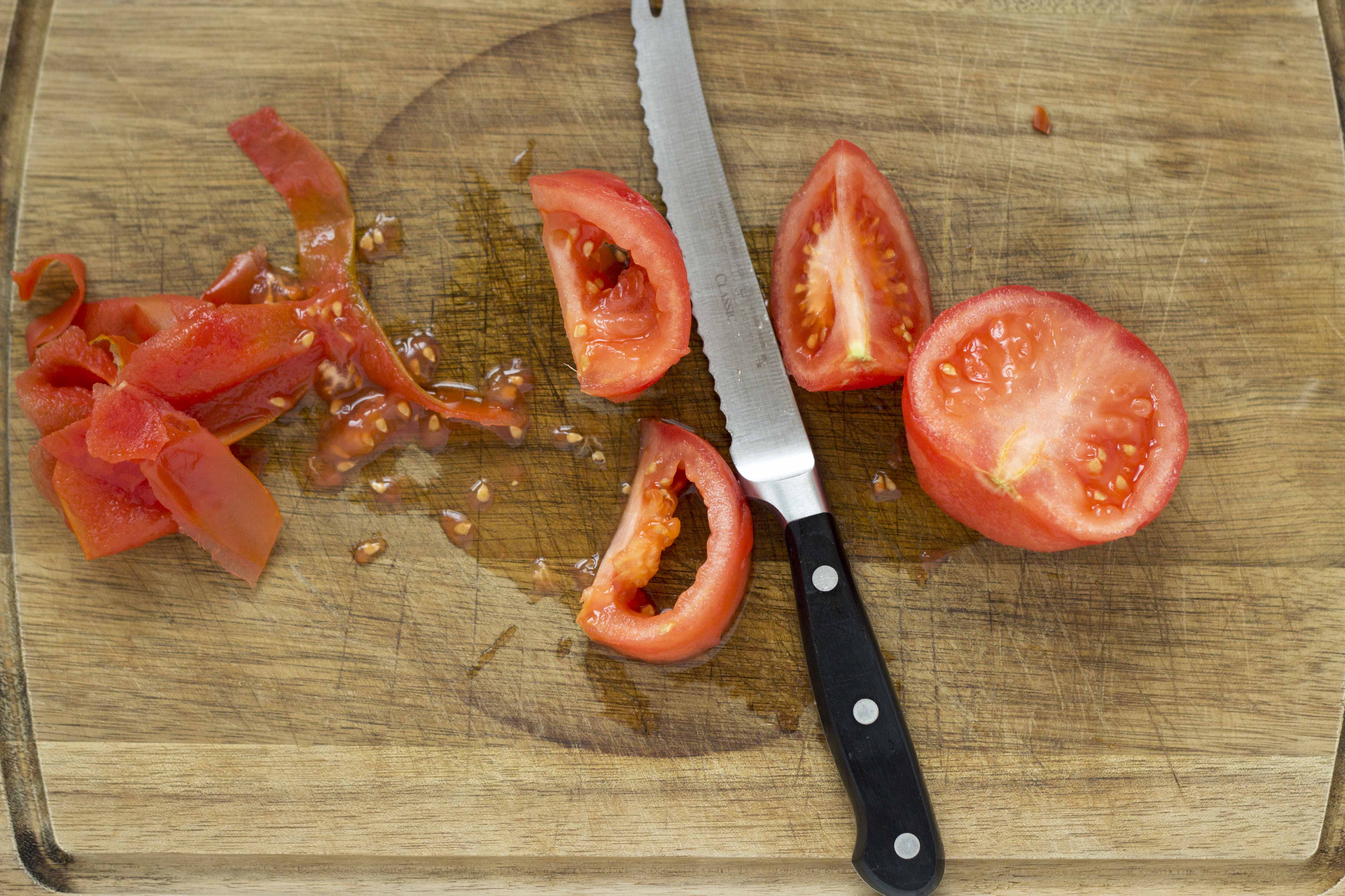 meimanrensheng.com how to peel and seed tomatoes 5 cut into wedges and cut out the seeds
